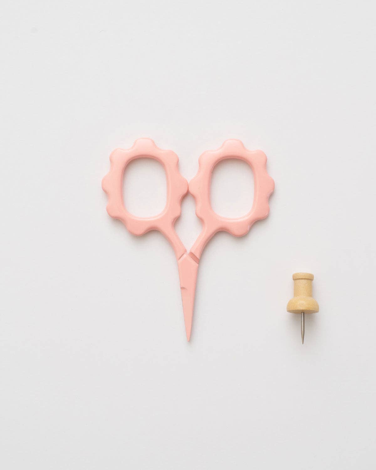 Pink Scallop Handle Scissors