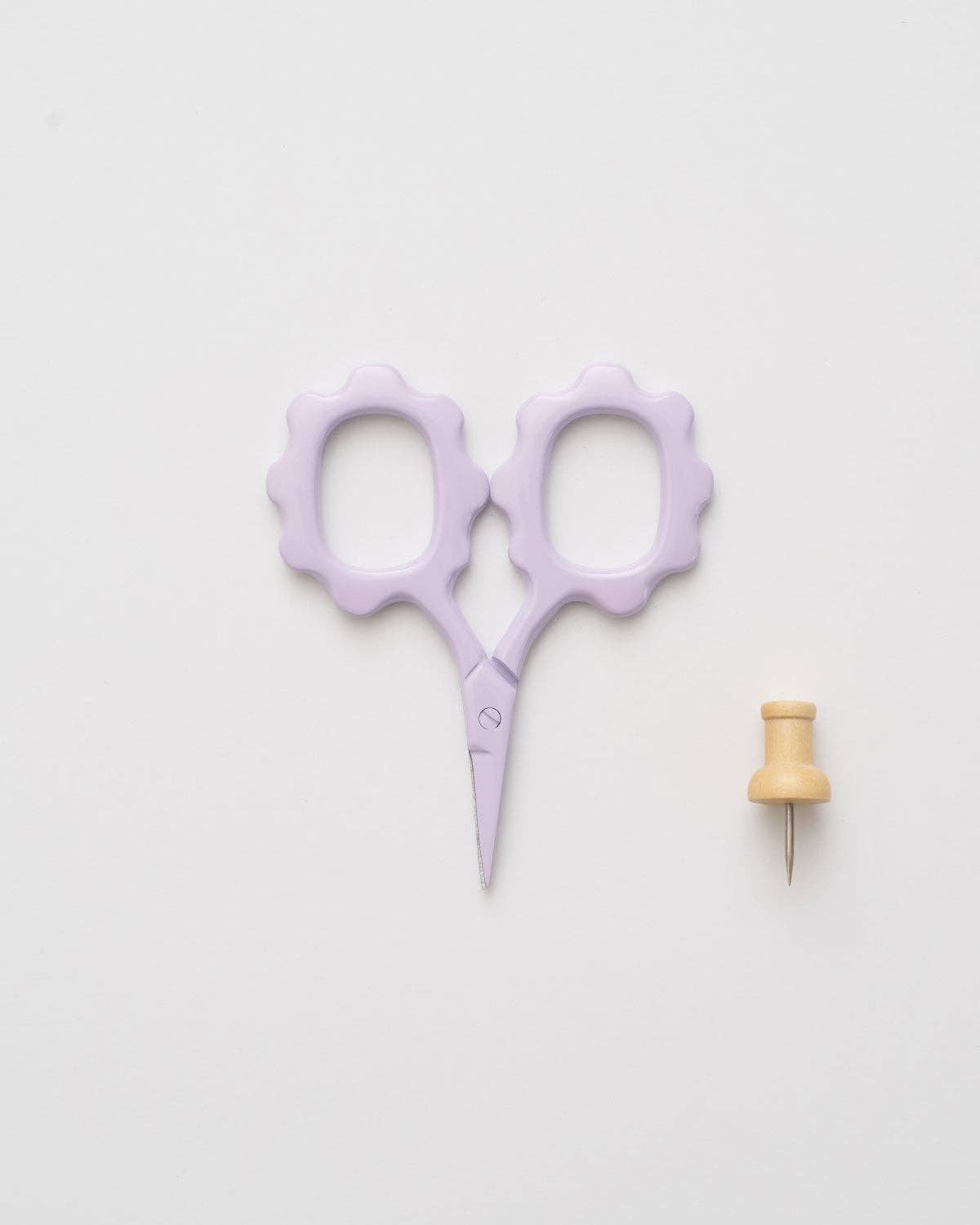 Lavender Scallop Handle Scissors