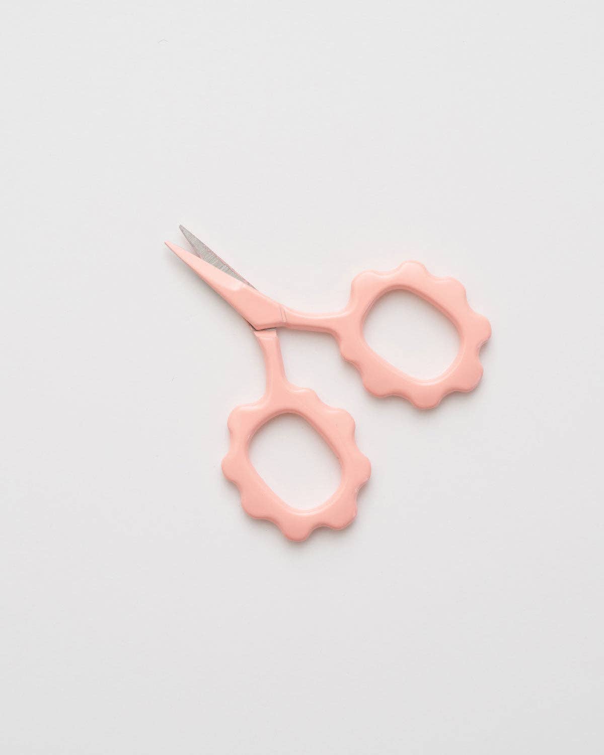 Pink Scallop Handle Scissors
