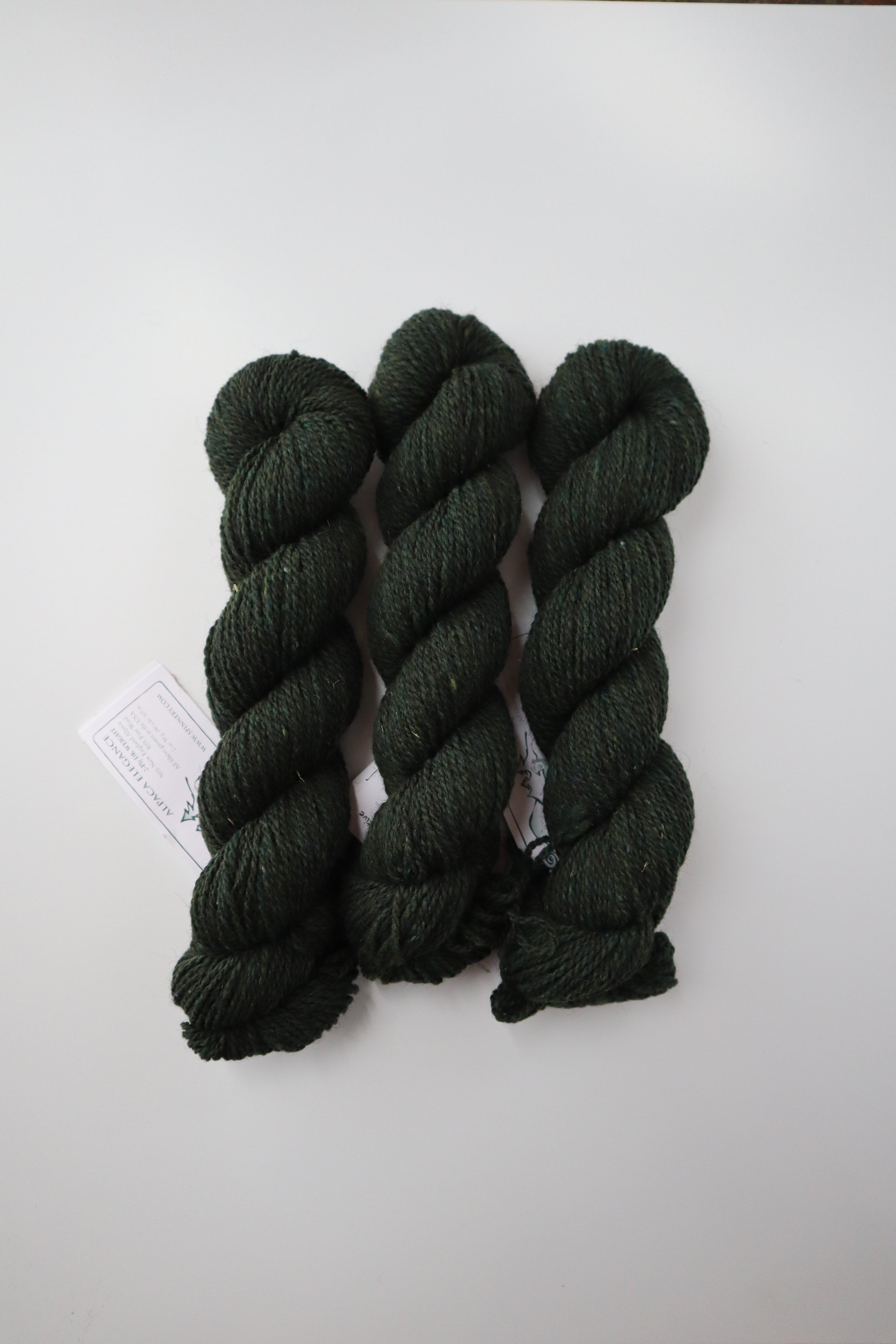 リネンウールのもんぺ　カーキグリーン Opposed Aubergine + Sienna - Beni Rugs