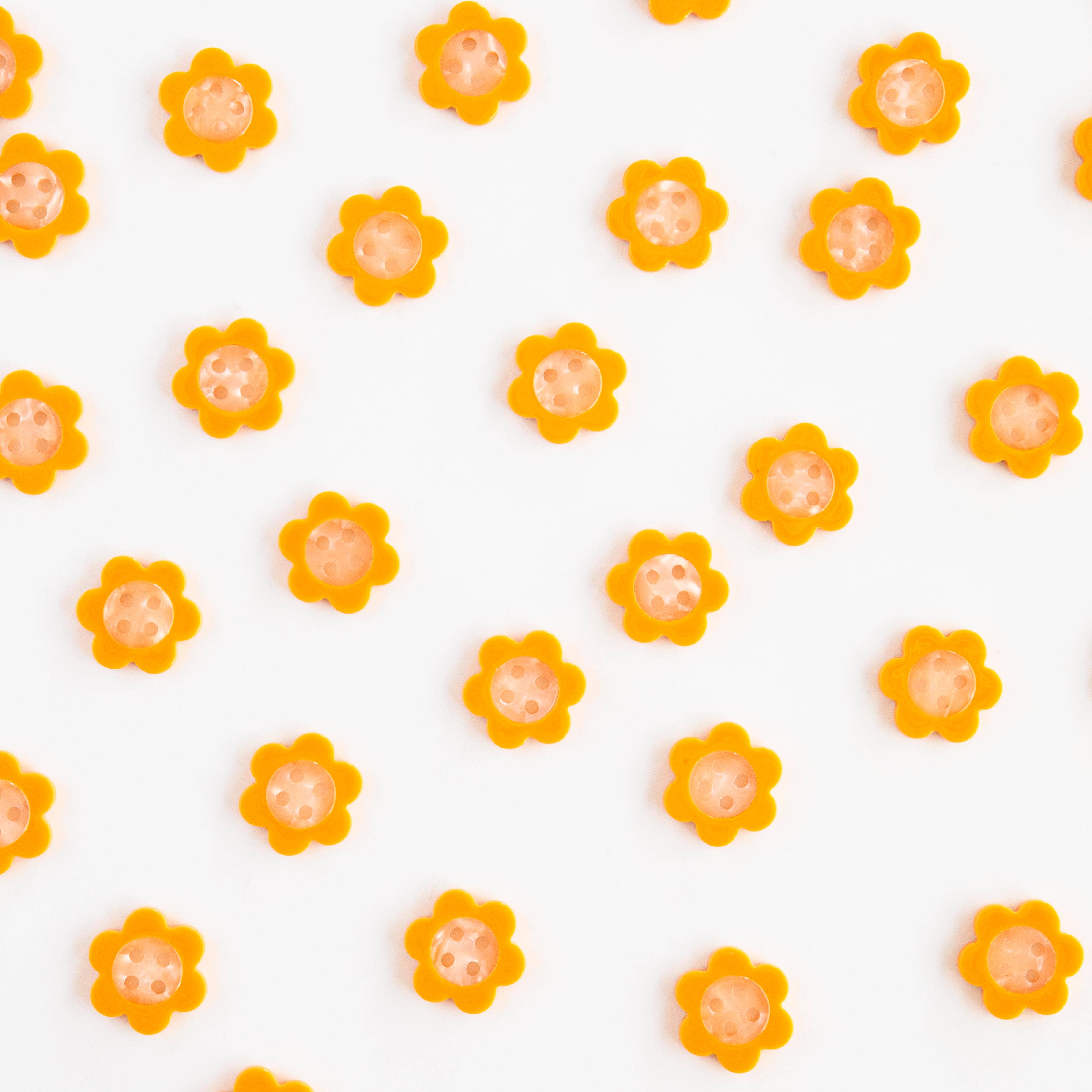 Sarah Hearts Small Yellow Daisy Buttons - 5/8"