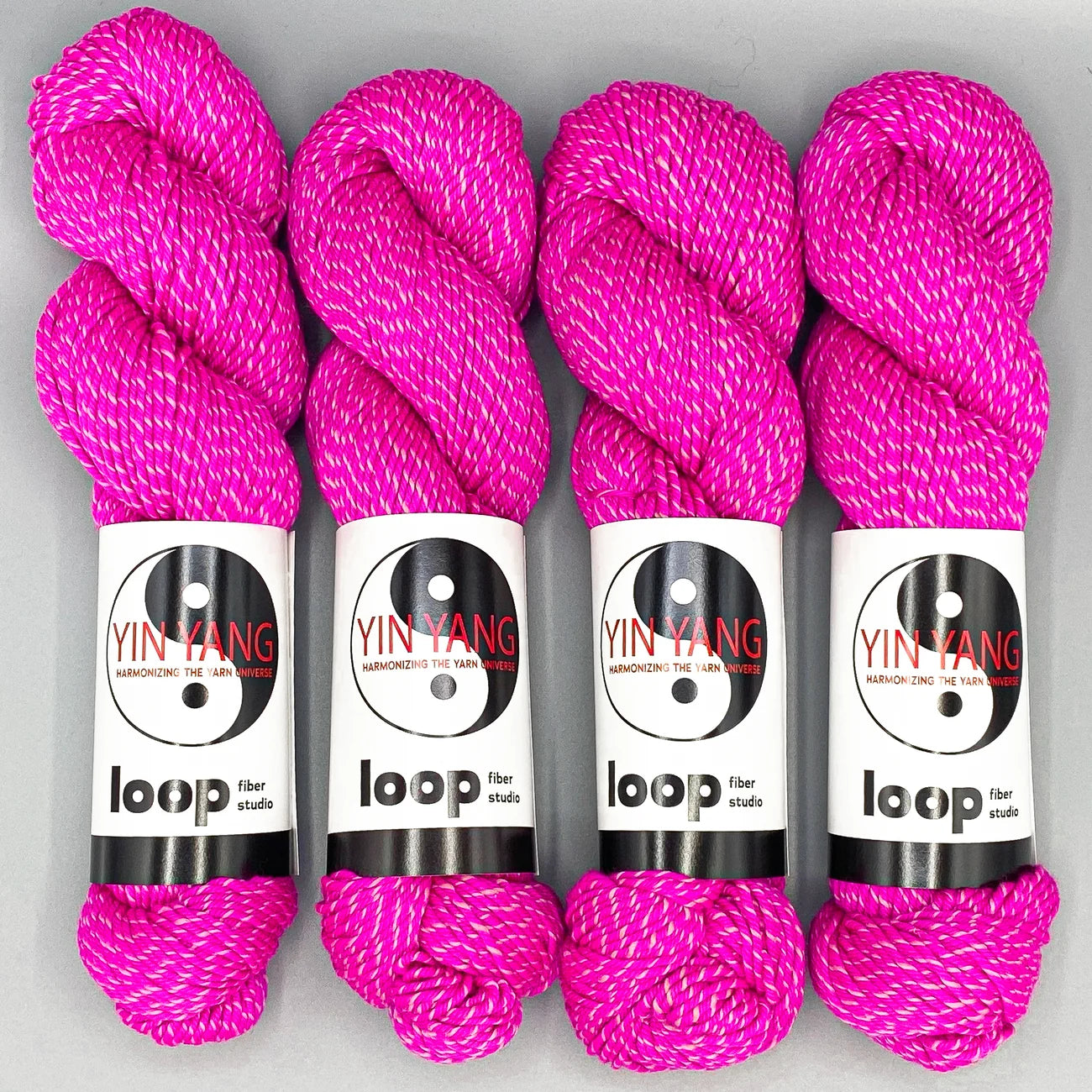 Loop Fiber Yin Yang Worsted