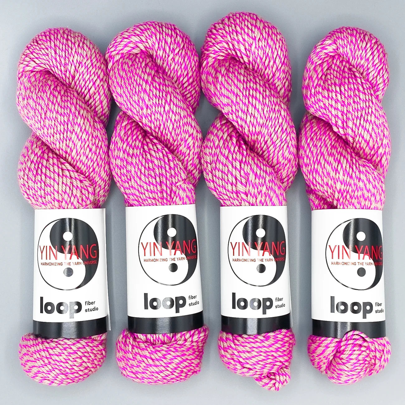 Loop Fiber Yin Yang Worsted