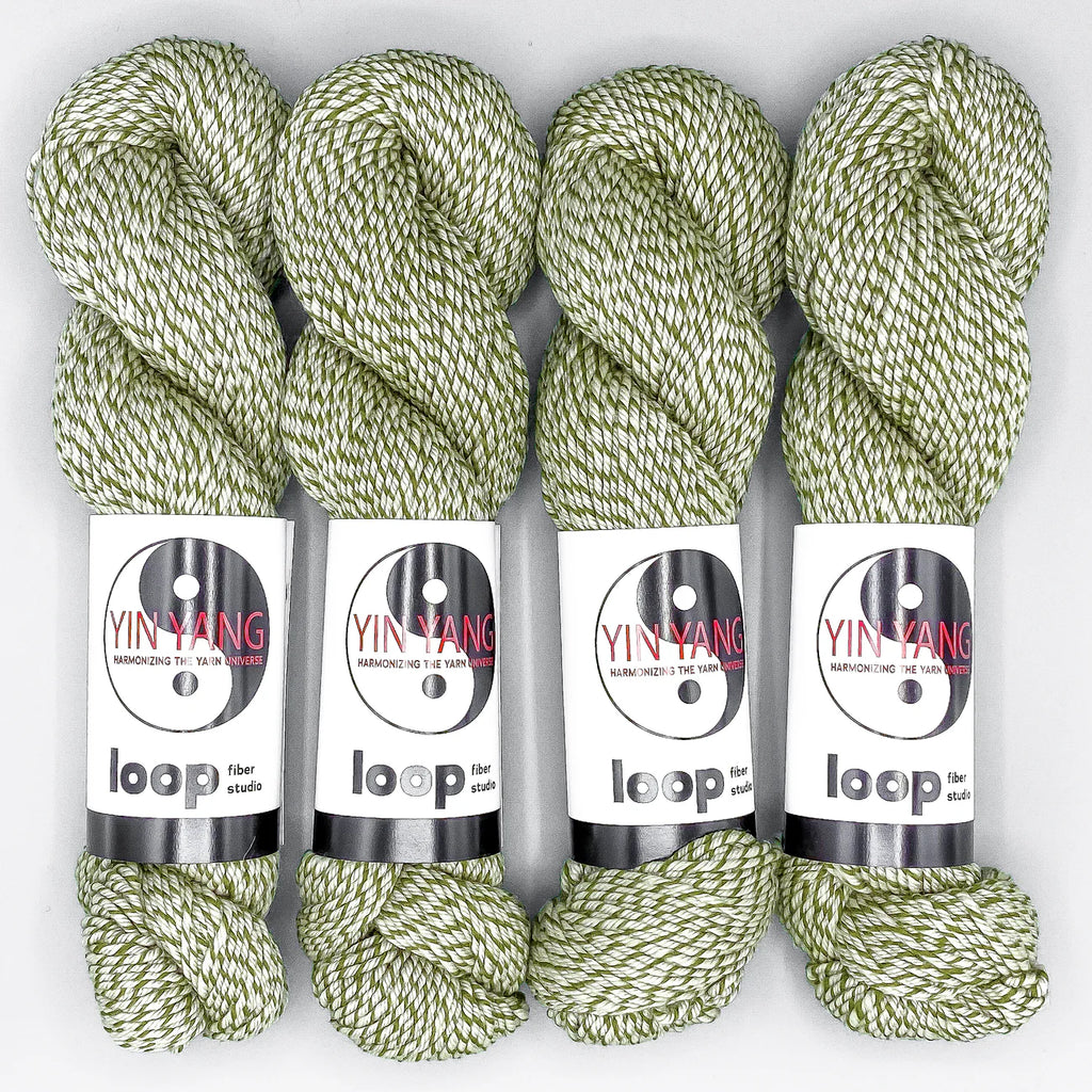 Loop Fiber Yin Yang Worsted