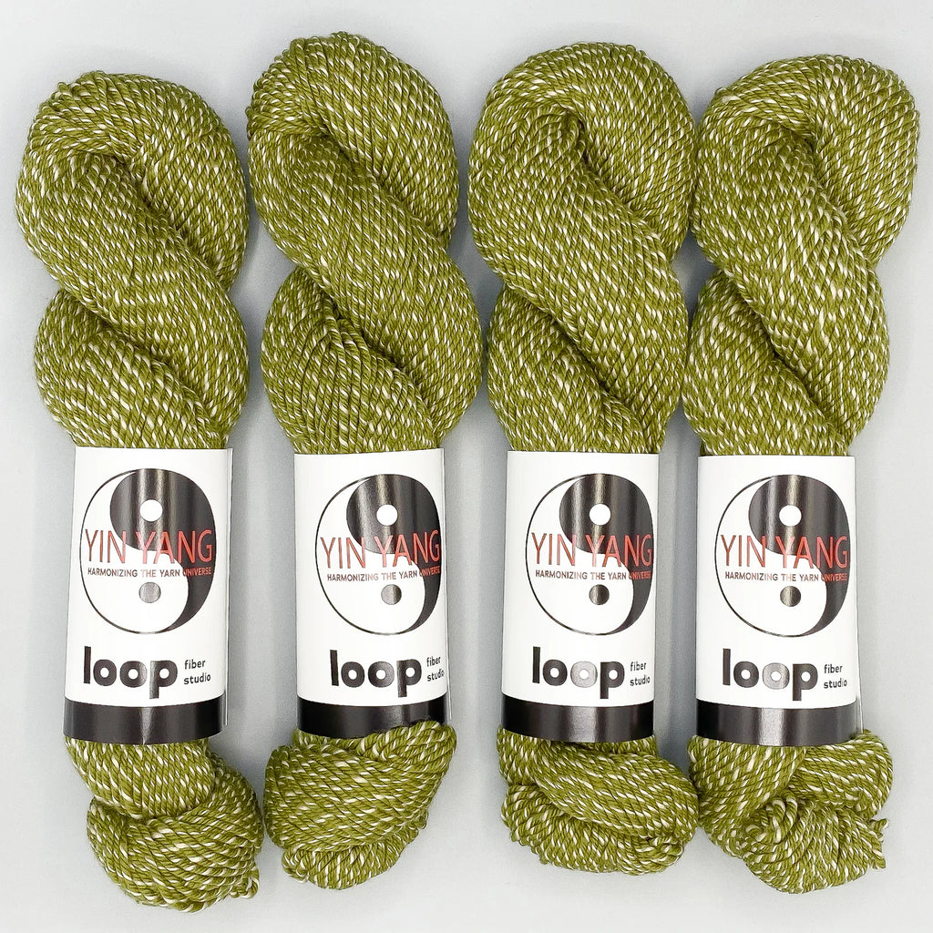 Loop Fiber Yin Yang Worsted