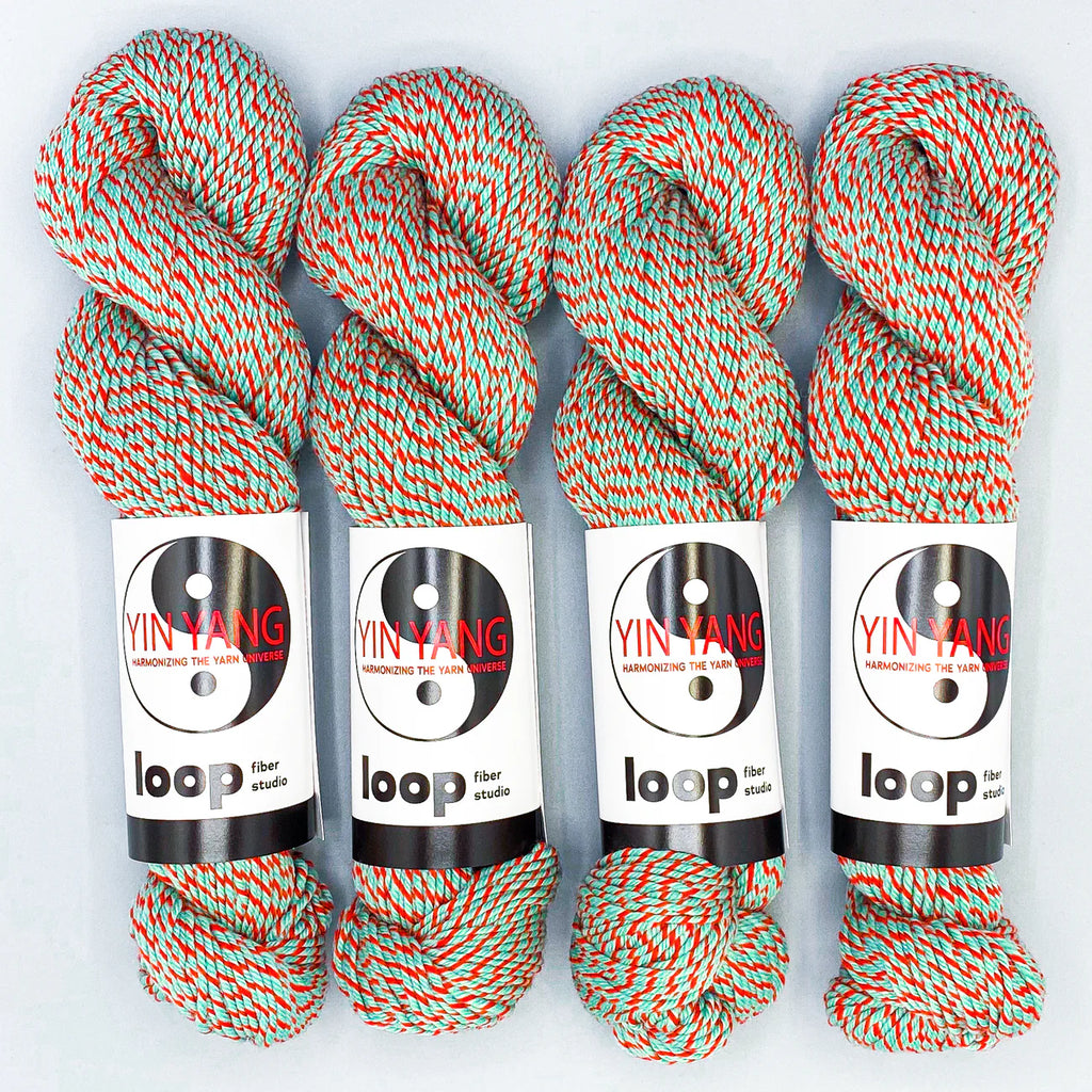 Loop Fiber Yin Yang Worsted